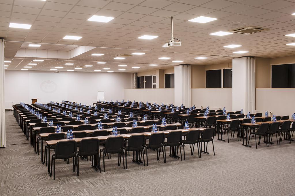 Falenty Biznes I Wypoczynek Raszyn Exterior foto